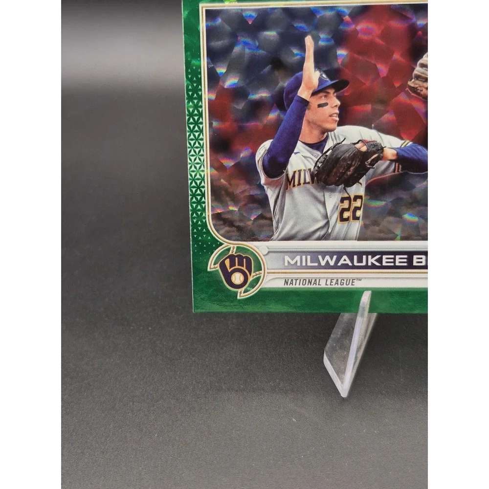 2022 Topps Series 2 Milwaukee Brewers Team #597 Green Foilboard Parallel /499